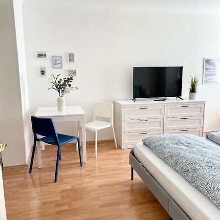 Cosy Apartment Near Schoenbrunn & Meidlinger Market เวียนนา ภายนอก รูปภาพ