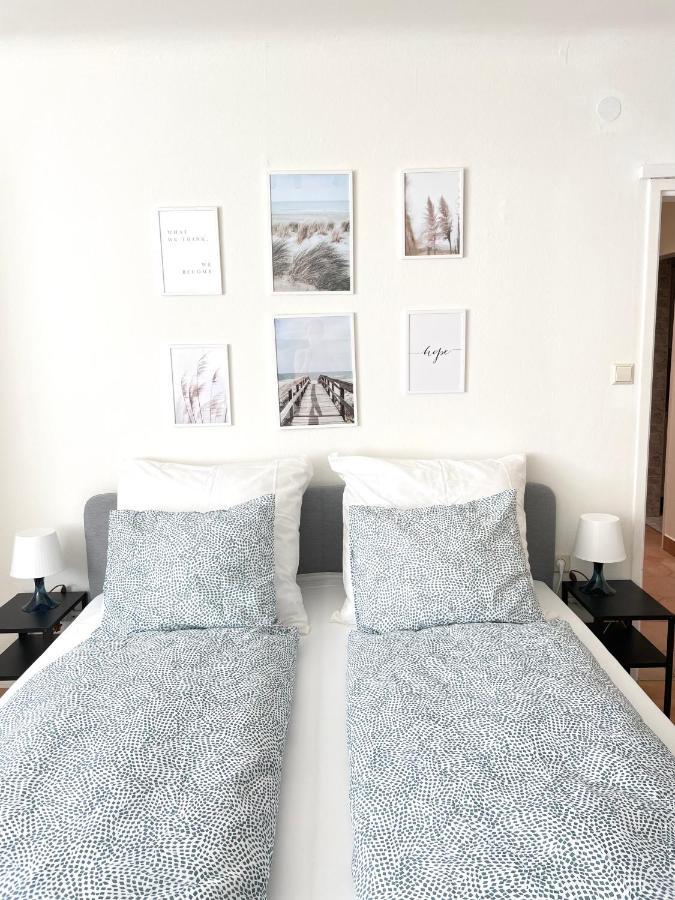 Cosy Apartment Near Schoenbrunn & Meidlinger Market เวียนนา ภายนอก รูปภาพ