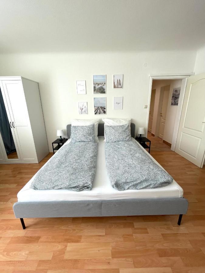 Cosy Apartment Near Schoenbrunn & Meidlinger Market เวียนนา ภายนอก รูปภาพ